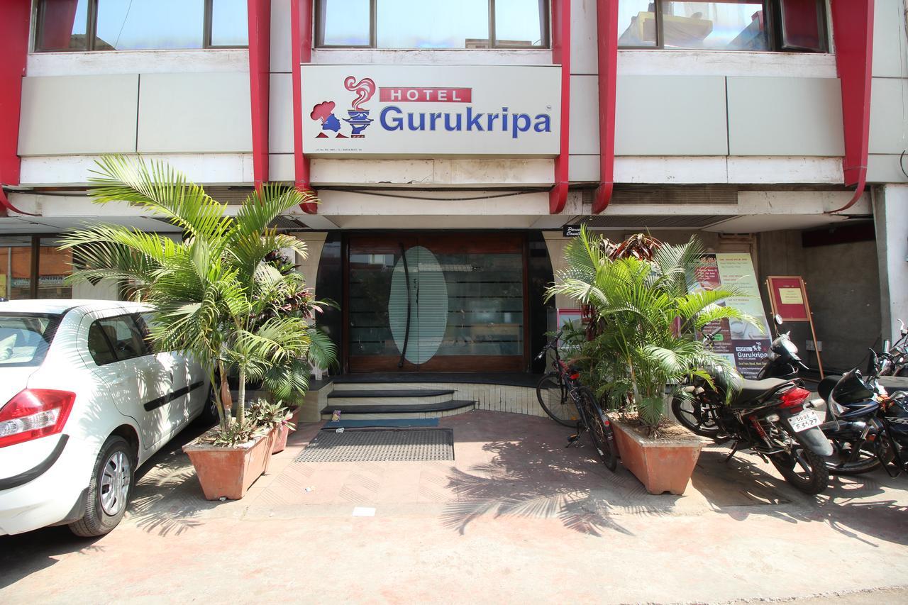 Hotel Gurukripa Daman Luaran gambar